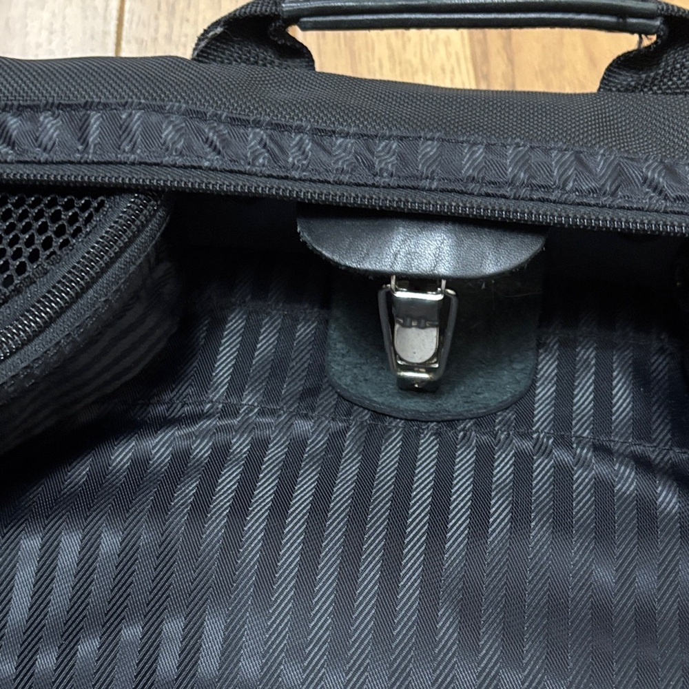 Pathfinder Ballistic Nylon Garment Bag - Picture 15 of 16
